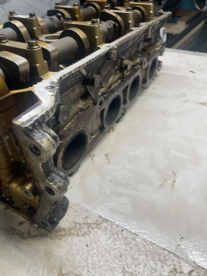 Suzuki SX4 2010-2013 culata completa con levas 2,0 L OEM Foto 4 de 4