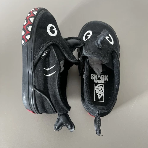 Sneakers Vans x Shark Week nere slip on pinna di squalo bambino. Taglia 6