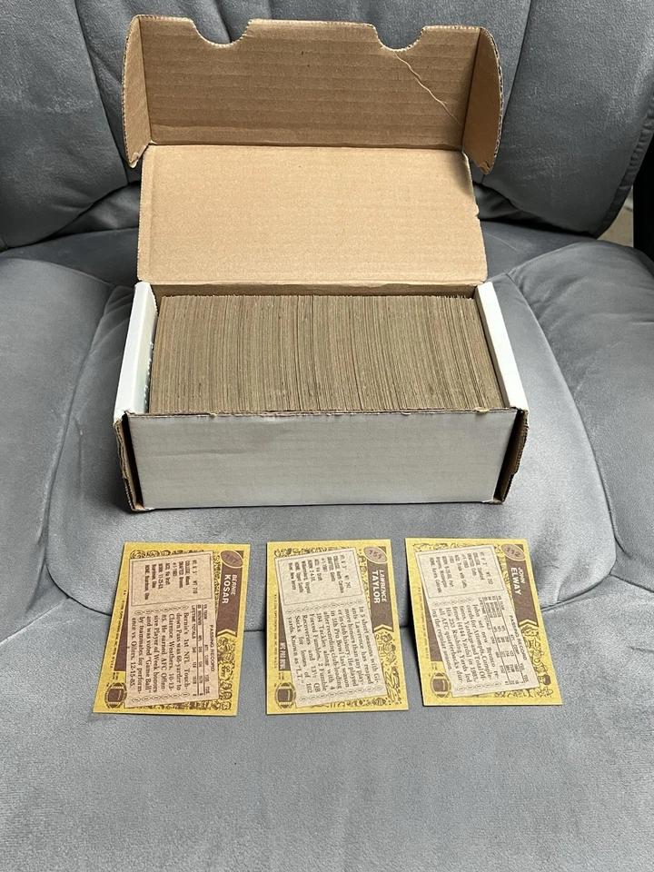 Juego de inicio de fútbol americano Topps 1986 casi nuevo en general - ¡382 tarjetas! Foto 2 de 2