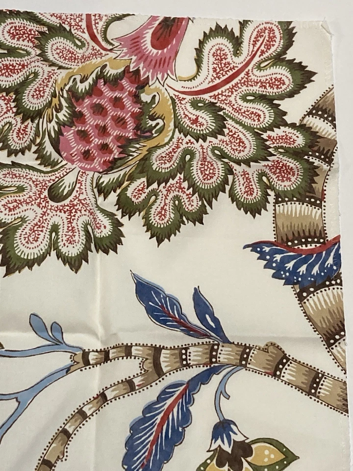 NEW SAMPLE Brunschwig & Fils Floral CADENET Print in Red/Blue 12.5” X 12.5” - Image 4 of 4