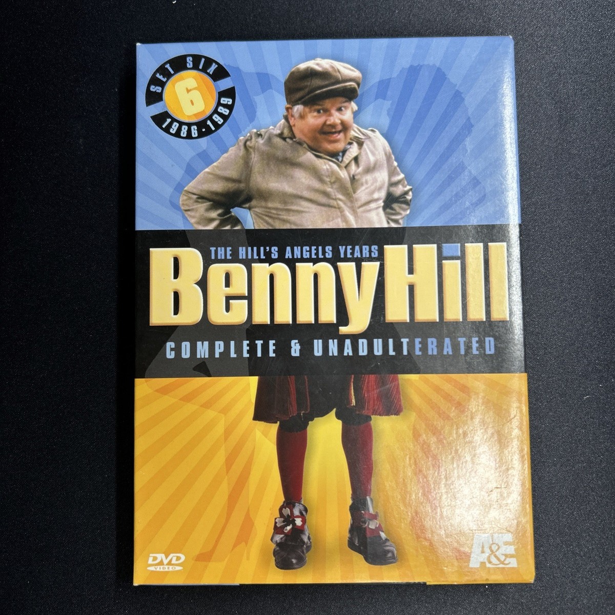 Benny Hill Set 6: Hill's Angels - Comp & Unadult [DVD] 【公式