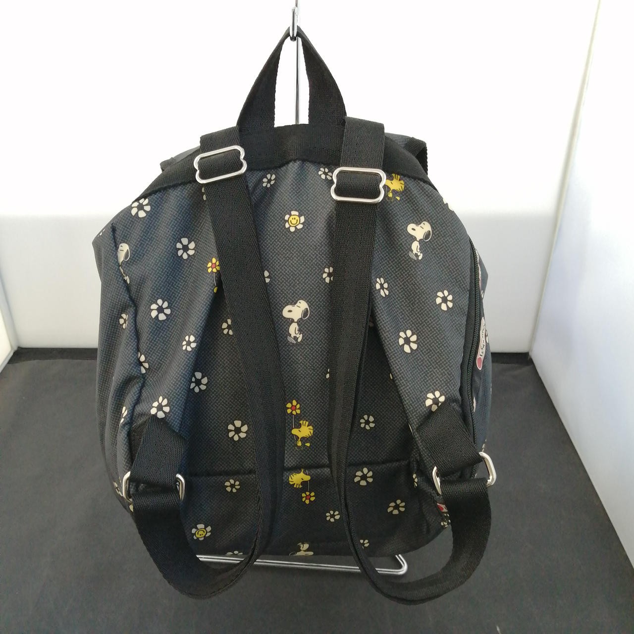 Backpack Model Snoopy Collaboration LESPORTSAC - image 4