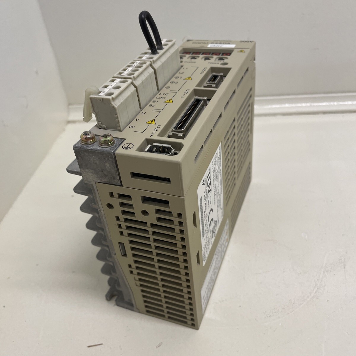Yaskawa Servopack SGDM-04ADA Servo Drive IP1X; 200V | eBay