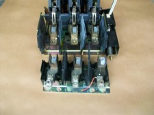 ALLEN BRADLEY 1494V-DS200 FUSIBLE DISCONNECT SWITCH Series A USED