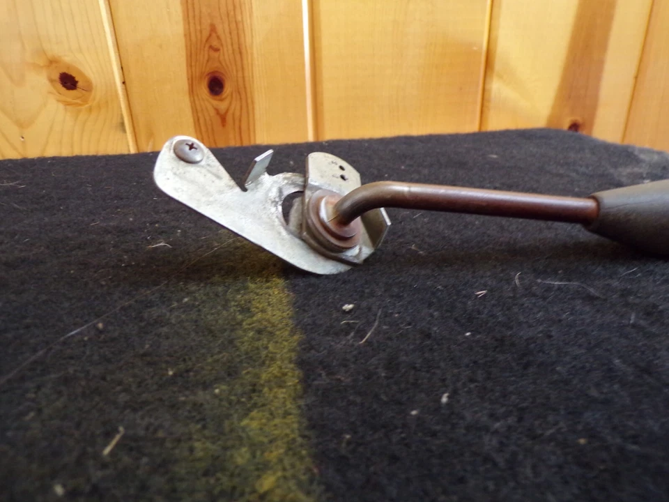 Simplicity 7112 Throttle Lever Assembly Garden Tractor Allis Chalmers - Image 2 of 3