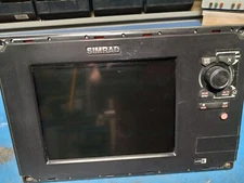 Simrad NSS8 AMER Chartplotter And Multifunction Display NSS-8 GOOD