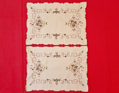 VINTAGE CHRISTMAS DECORATION CUT EMBROIDERY COTTON COASTER PLACEMATE DOILY