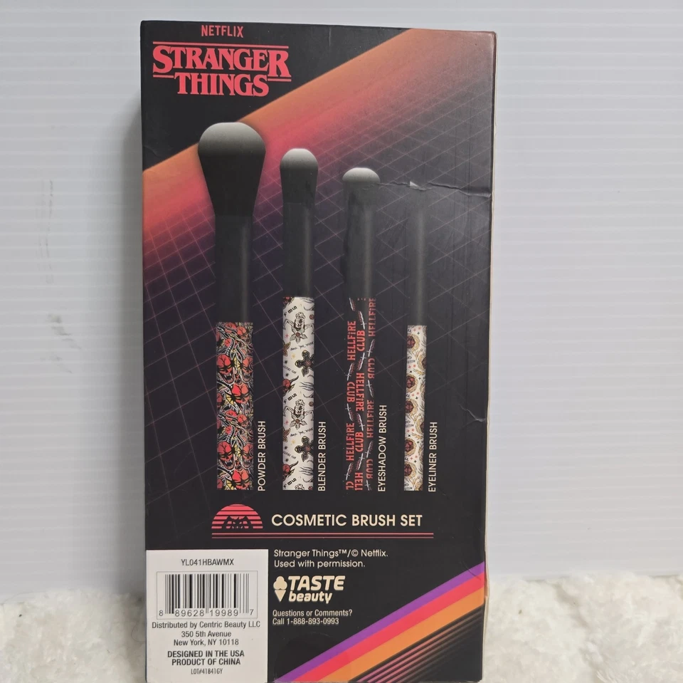 Juego de brochas de maquillaje Stranger Things Netflix 4 piezas - totalmente nuevas Foto 2 de 2