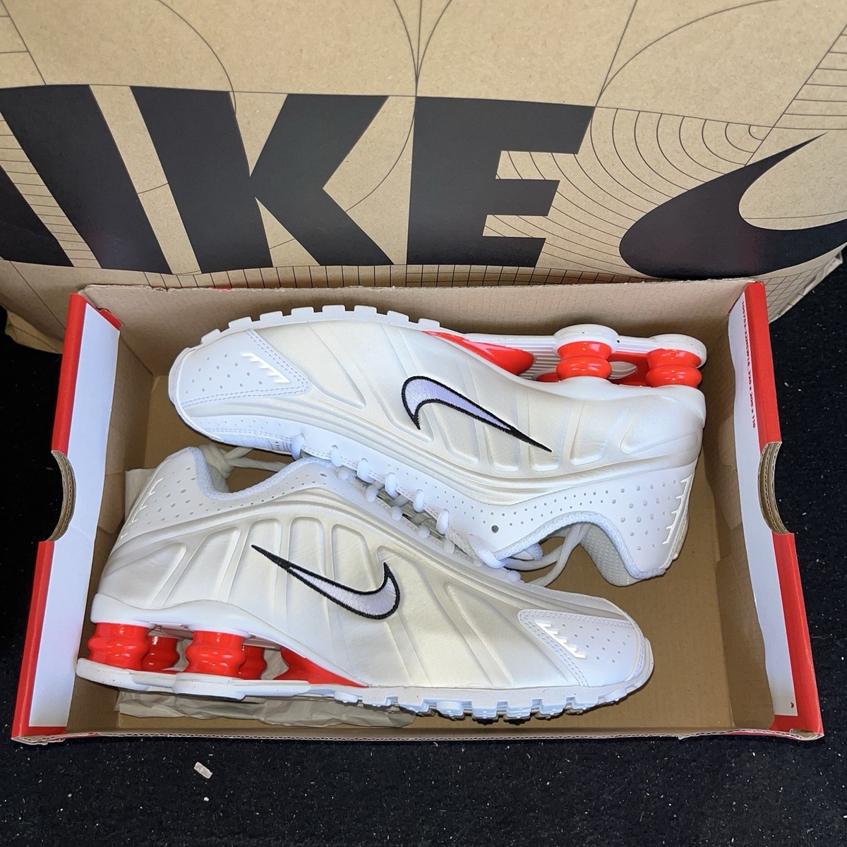 NEW Nike Shox R4 White Phantom Red NBY AR3565 103 Women's Size 8