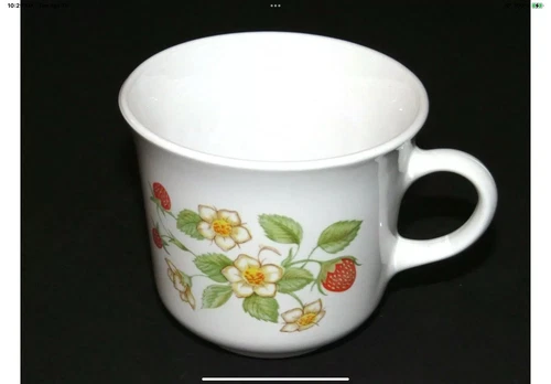 Corelle Coffee Tea Cup Mug Vintage Strawberry Sundae 8oz