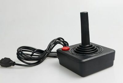 CLASSIC JOYSTICK - FÜR ATARI / COMMODORE / AMIGA u.a. - NEU - 9 pol. Anschluss