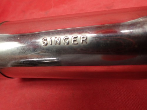 Vintage SINGER Chrome Sewing Machine Work Light w/ Cloth Cord TESTED # 42 - Picture 2 of 8