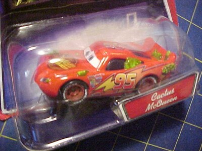 DISNEY PIXAR CARS WALMART EXCLUSIVE CACTUS McQUEEN! NIP LIGHTNING