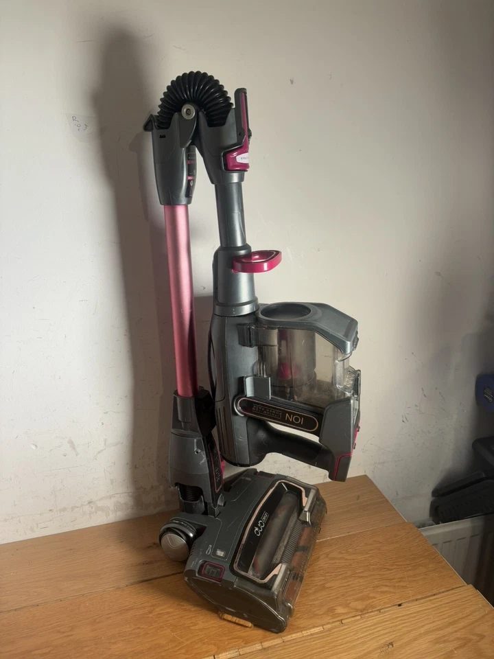 Shark DuoClean Pink Cordless Vacuum Cleaner Serviced IF200UKT Handheld Bundle - Image 2 of 4