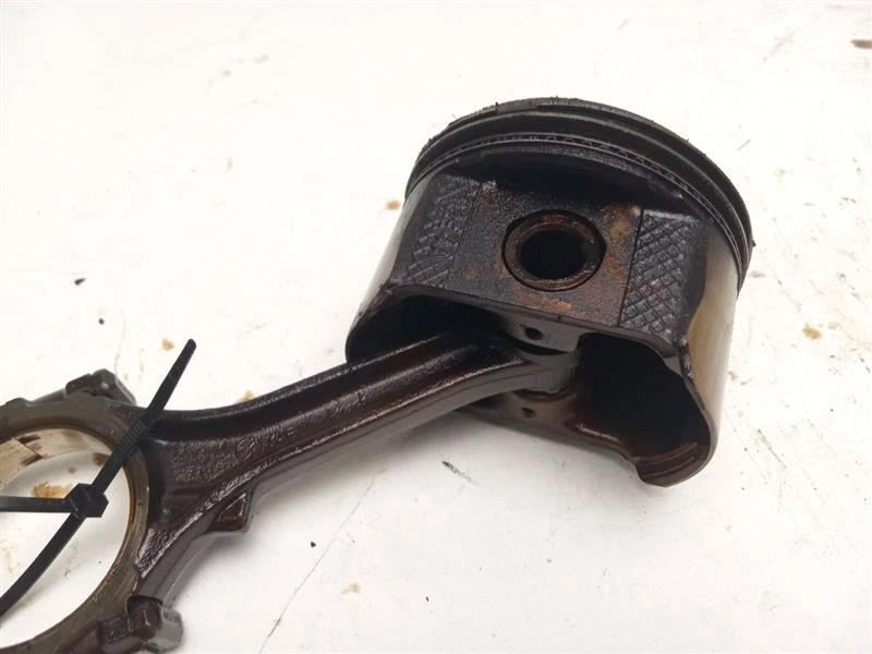 2002 FORD EXPLORER ENGINE PISTON - Image 3 of 4