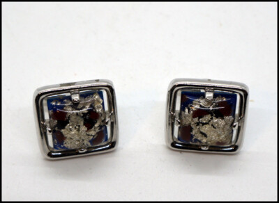 Silver Tone Cuff Links with Silver Flakes in Lucite #E292