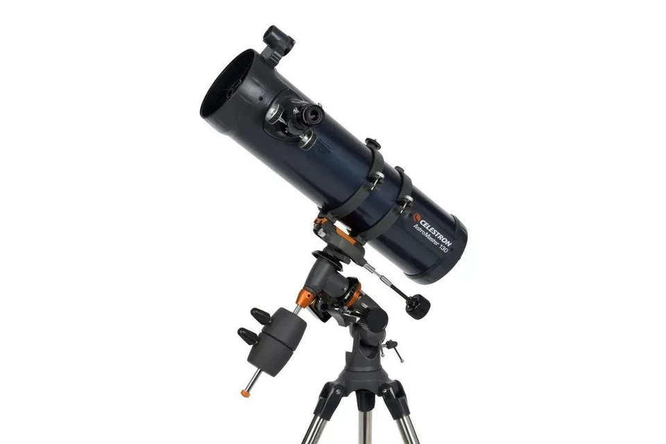 Celestron Astromaster 130EQ Reflector Telescope 31045 - Image 2 of 4