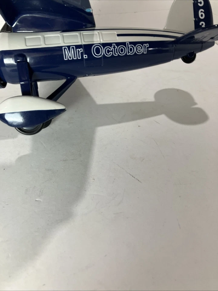 1932 Reggie Jackson Lockheed Vega Collector Series Die Cast Metal Bank - Image 4 of 4