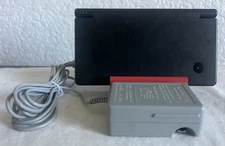 Nintendo DSI DS Handheld Console Black with Charger. READ
