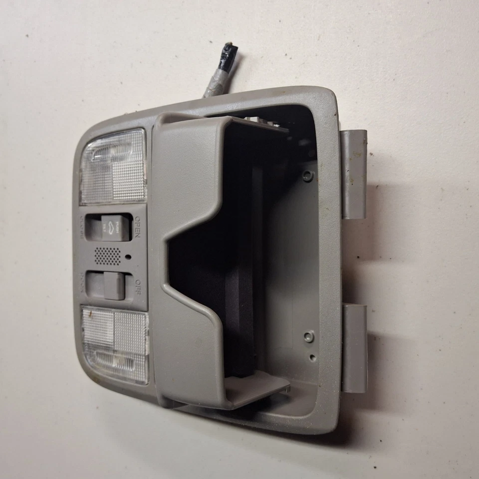 2015 Honda Crosstour Overhead Dome Light - Image 3 of 4