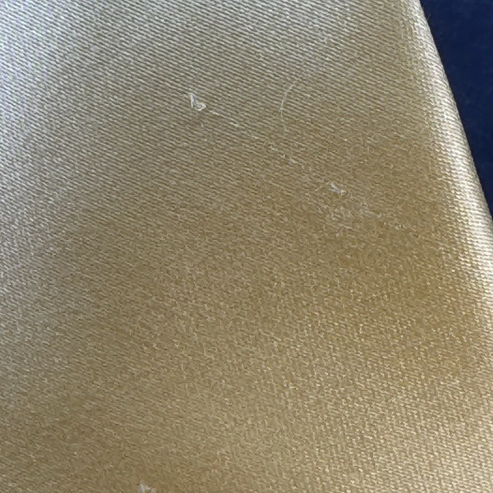 Donald J. Trump 签名系列丝绸领带金色经典宽度纯色 — 第 2/4 张图片