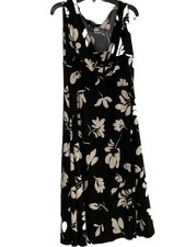 Chaps women's Size M black And White floral print  Midi Sleeveless dress