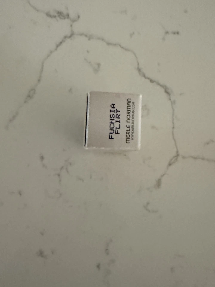 Merle Norman Age Defying Lip Color Fuchsia Flirt 0.13 oz. Full Size NIB - Image 2 of 2