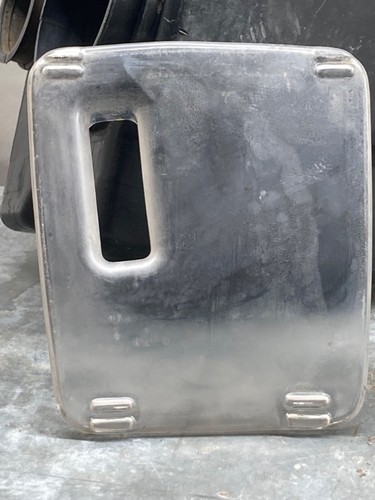 1987-1989 honda trx 250r air box with rare lid - Picture 9 of 17