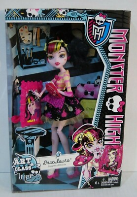 draculaura pintora draculaura pintora
