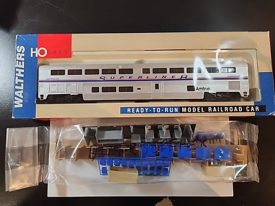 WALTHERS 932-6111 With Interior Kit
