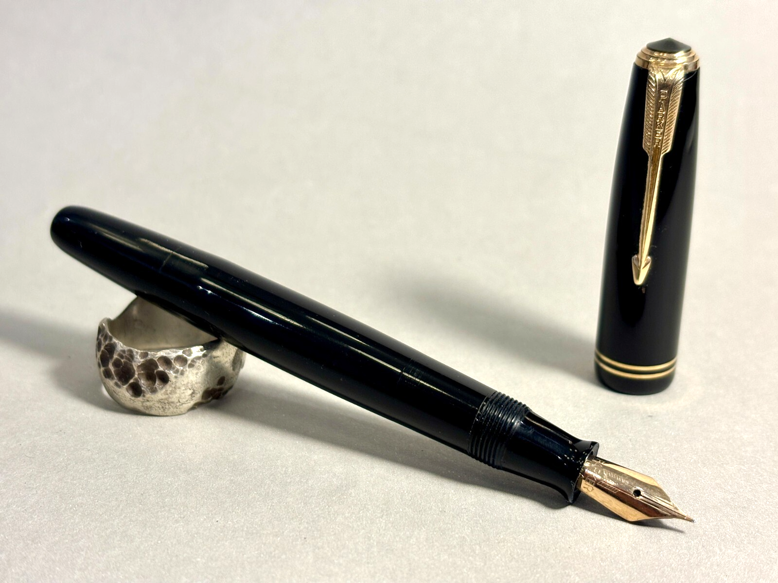 ParkerVacumaticFountainPenBlack1947-RESTORED(BFP517)