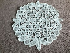 Collectible Beautiful Lace Doily Table Runner Off White 9 1/2" NICE