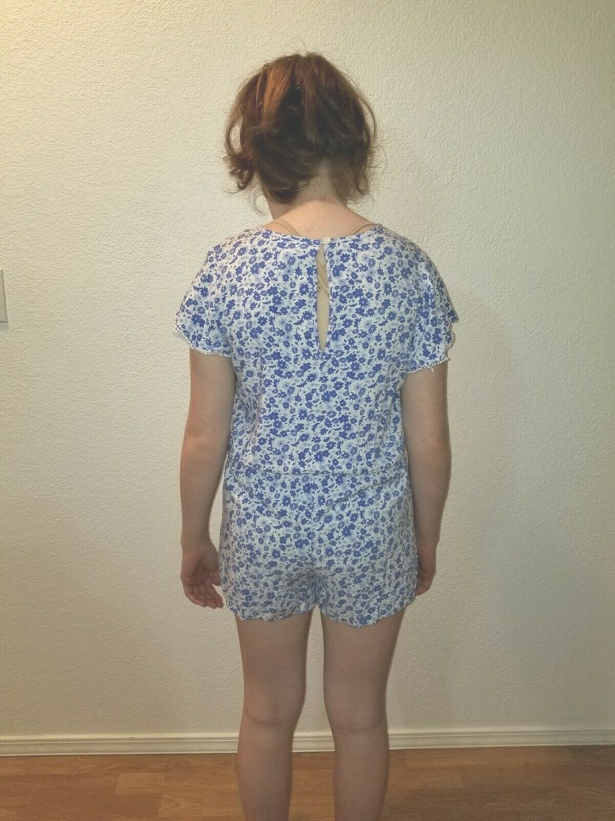 Picture 2 of 12