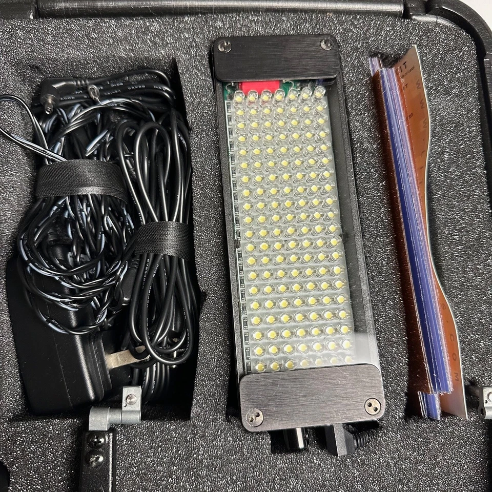Set of 2: Litepanels Mini LED Lights: 4 Batteries, 2 Chargers, Filters: Works - Image 3 of 4