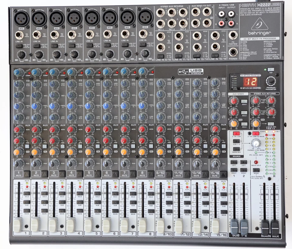 Behringer Xenyx X2222USB Mezclador de audio USB de 22 canales con cable de alimentación Foto 4 de 4