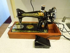 Vtg Singer Sphinx Sewing Machine  Beautiful Gold Egyptian Inspired Paint NL-K
