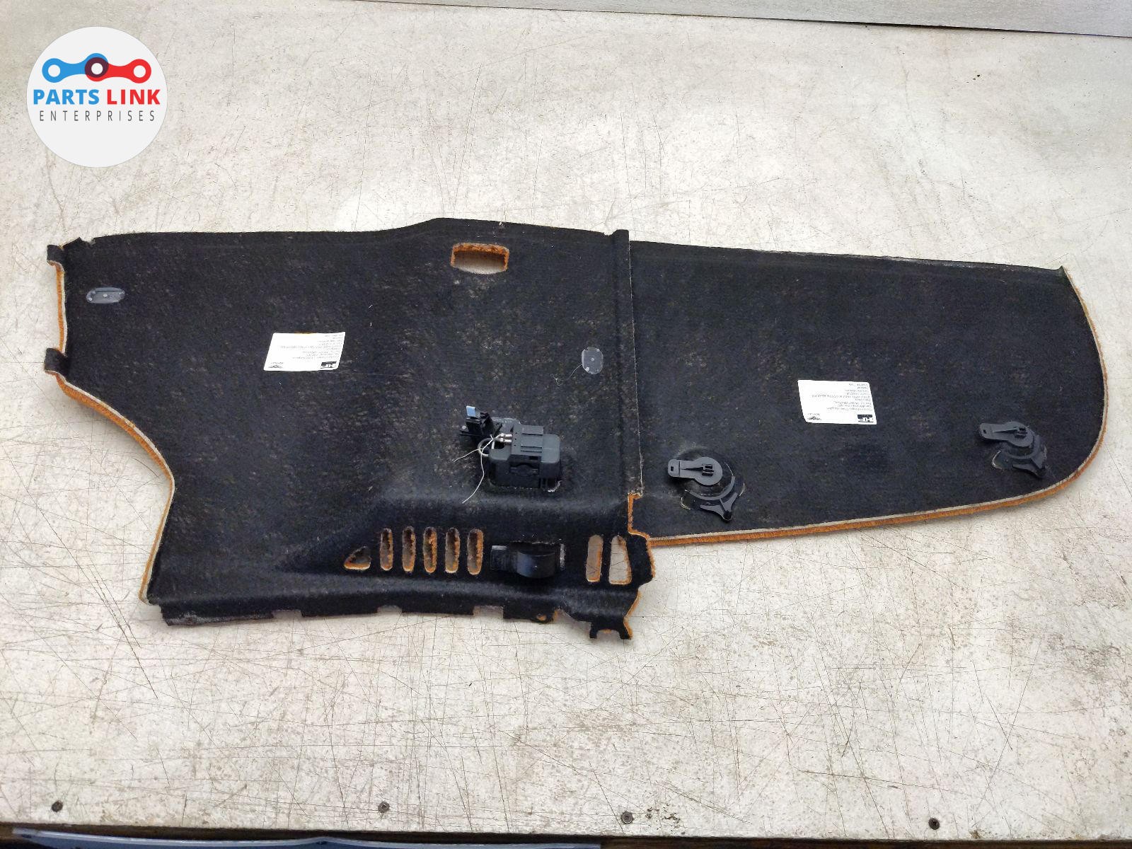 2006-12 BENTLEY CONTINENTAL FLYING SPUR REAR RIGHT QUARTER TRUNK TRIM COVER 3W2