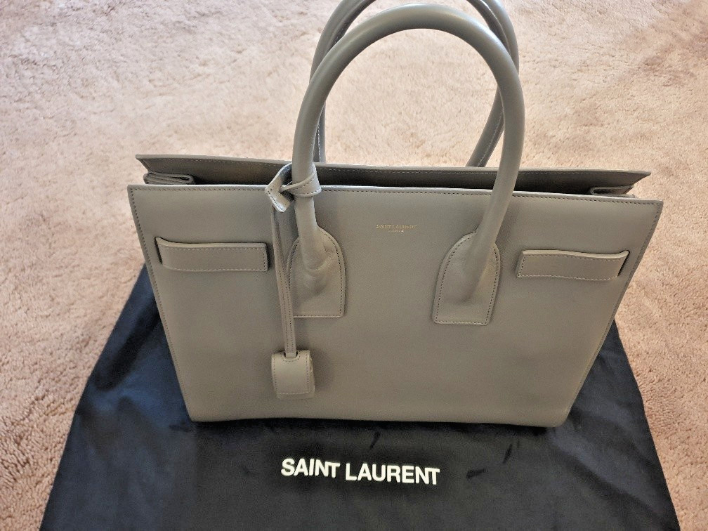 YSL SAC DE JOUR IN SMOOTH LEATHER - URBAN GREY - LADIES HANDBAG
