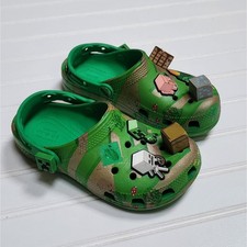 Crocs Kids Minecraft Classic Clogs/Sandals Size 13 Green