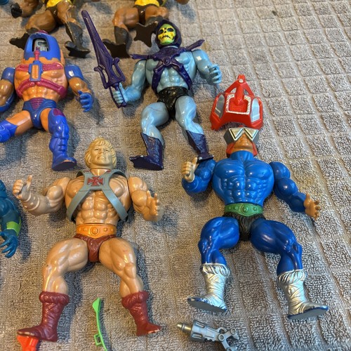Lotto 15 figurine Masters of the Universe MOTU vintage più lotto armi 35 pezzi - Foto 19 di 24