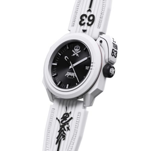 QX001 Ghostboy Automatic Watch by Quiccs x Misfit - Picture 3 of 10
