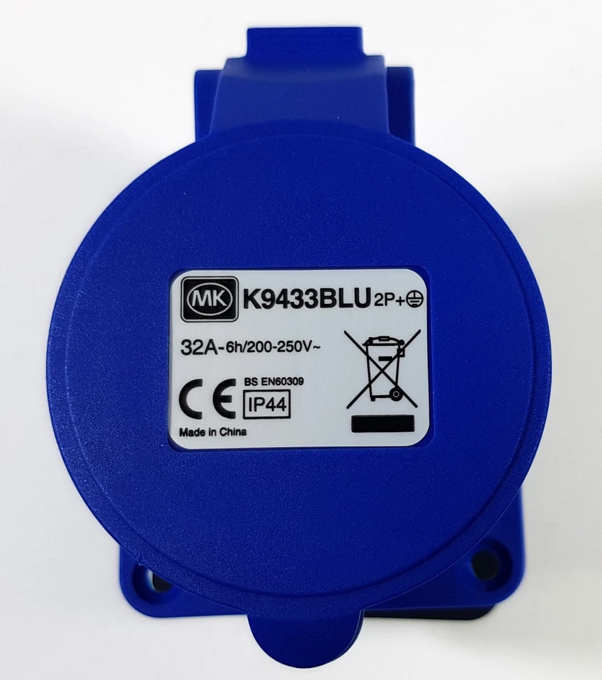 10 Pack COMMANDO 250V 32A Panel Sockets Blue MK K9433BLU - Image 4 of 4