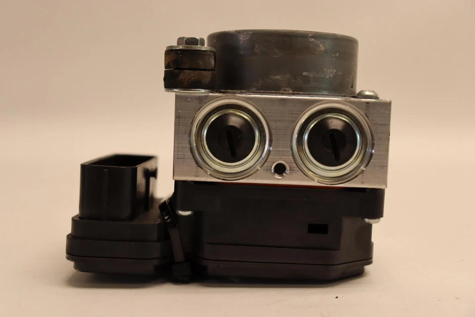 2019-2021 LEXUS ES300H FWD POWER ANTI LOCK ABS BRAKE PUMP MODULE OEM - Image 3 of 4