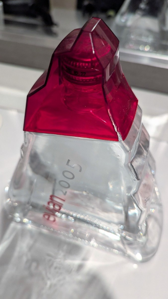 BOUTEILLE D'EAU 1L EVIAN anniversaire millésime 2005 EUR 17,00 - FR