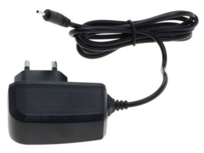 OTB Ladegerät 2mm Anchluss für Nokia N71 N73 N81 N90 N91 N93i N95 N96 X3 X6