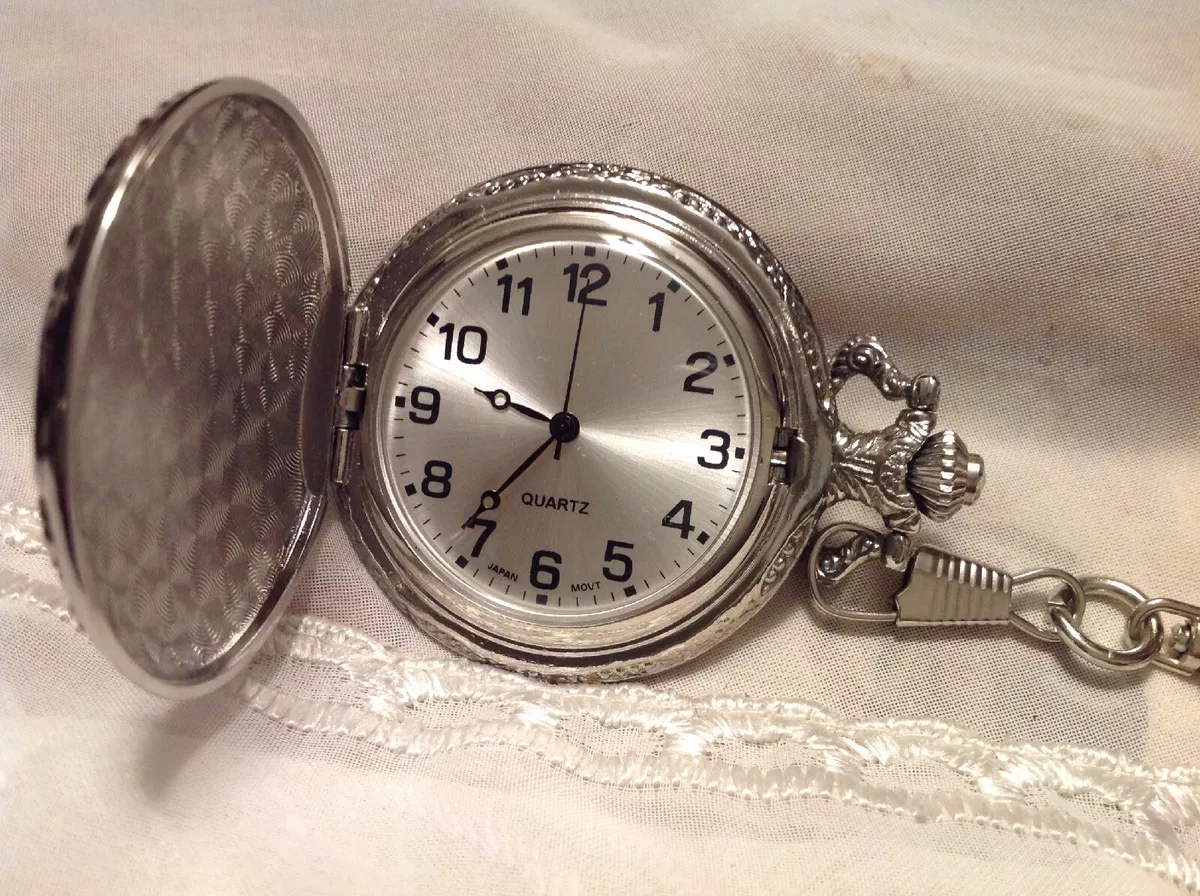 RAILROAD STEAM LOCOMOTIVE TRAIN Pocket Watch Silver Gold Quartz Japan Movement