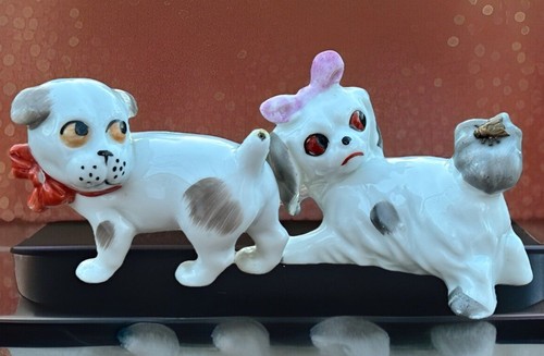 Set of 2 Vtg Pfeffer Gotha Dog Figurines Bonzo & Bichon Pink Bow Fly On Tail EUC - Picture 2 of 11