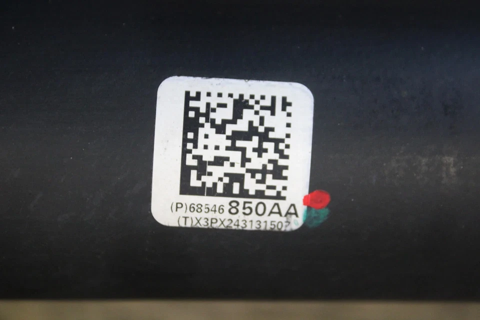 Dodge Charger Scat Pack 392 2022-2023 eje de transmisión de 6,4 L OEM 68546850AA Foto 3 de 4