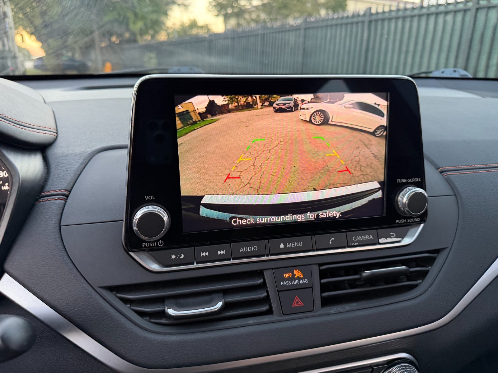Nissan Altima - Image 22