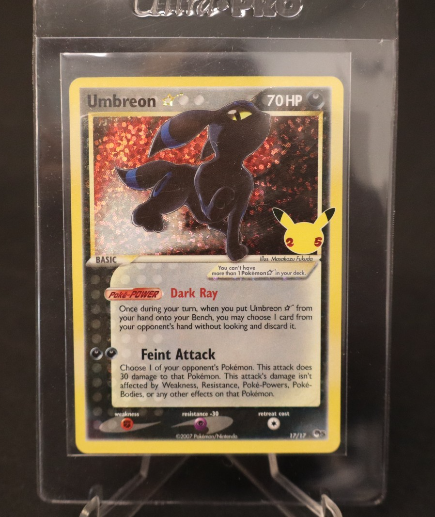 Pokémon TCG Umbreon Gold Star 17/17 Celebrations Classic